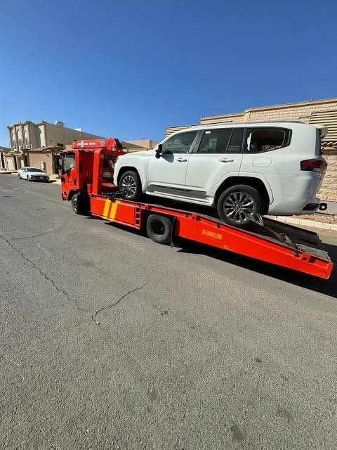 سطحة هيدروليك لنقل السيارات الرياضية بالرياض